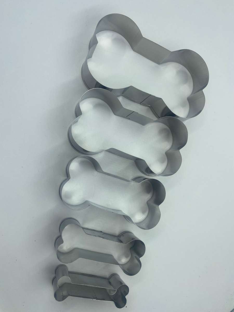 Metal Cookie Cutter Dog Bones 5pcs
