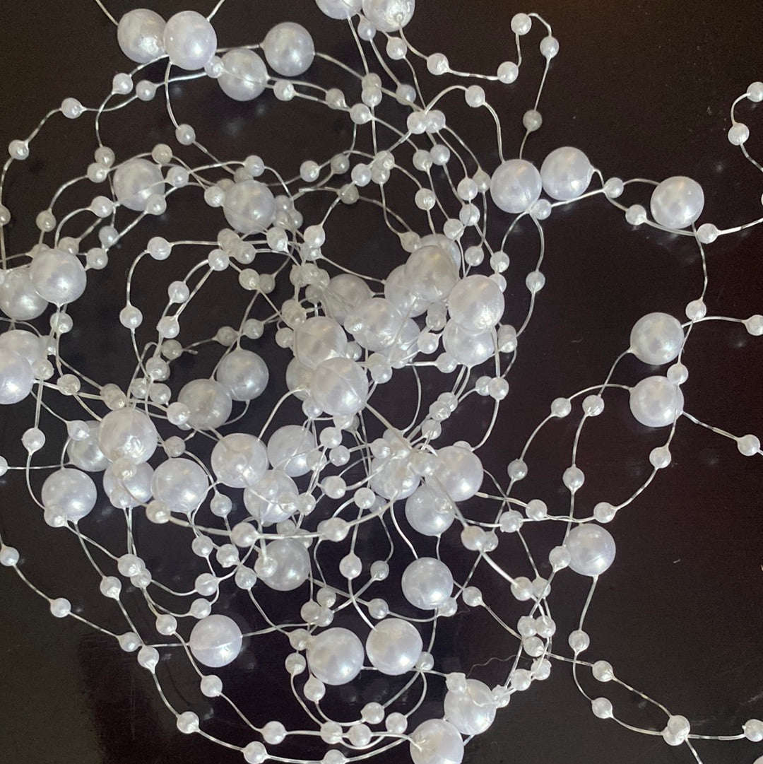 Pearl string white 3 of 1cm