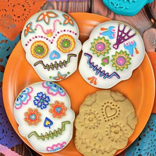 Skull plastic cookie cutter set, 7x9cm, Day of dead