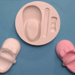 Baby Shoe Silicone fondant mould, 41mm x 22mm