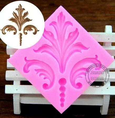 Flower Pattern mould. Mould size 7.5cm, fleur de liss