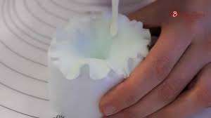 2 Piece Surfinia Flower Former