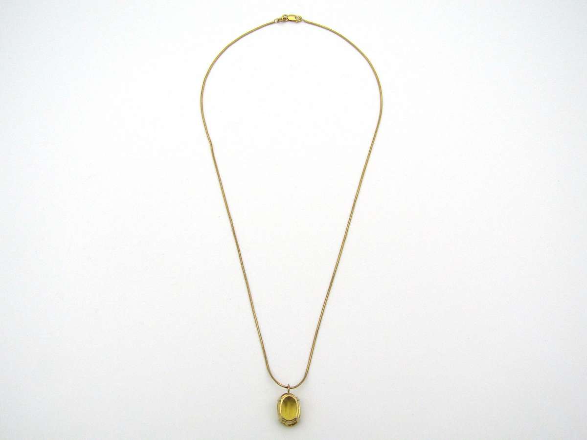 9K gold citrine pendant.