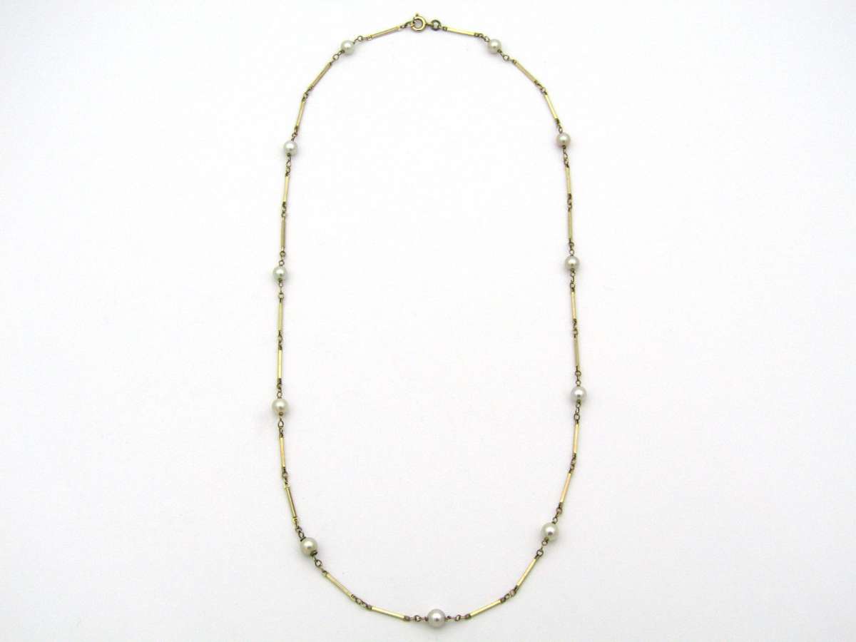 9K gold pearl bar chain necklace.