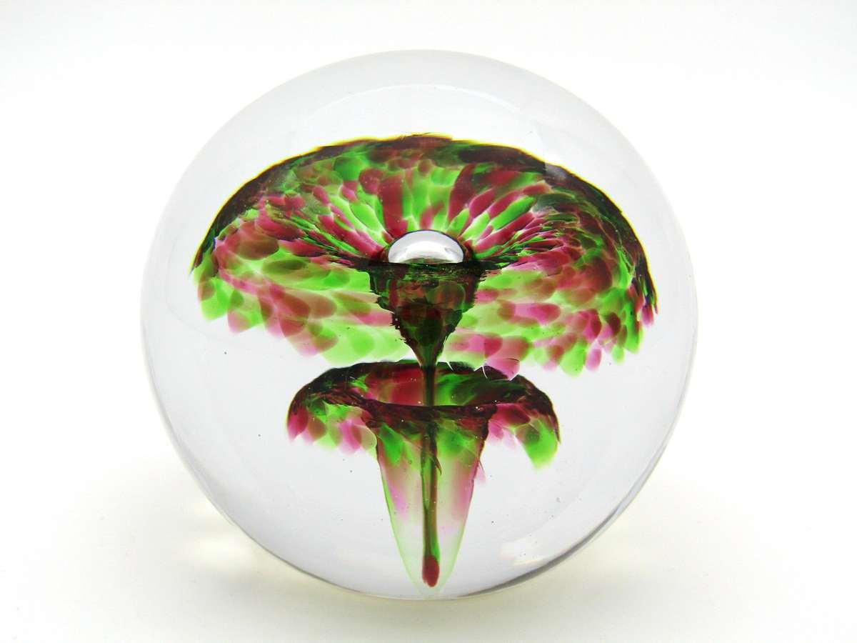 Wedgewood Art Glass paperweight, Circa 1970's.