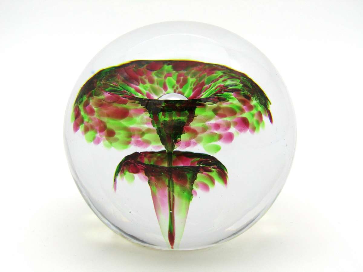 Wedgewood Art Glass paperweight, Circa 1970's.