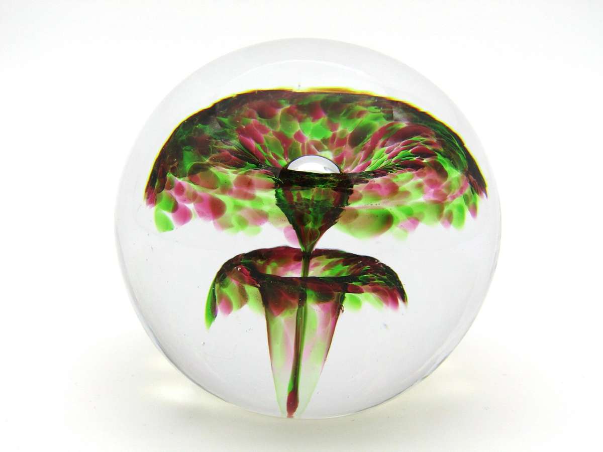 Wedgewood Art Glass paperweight, Circa 1970's.