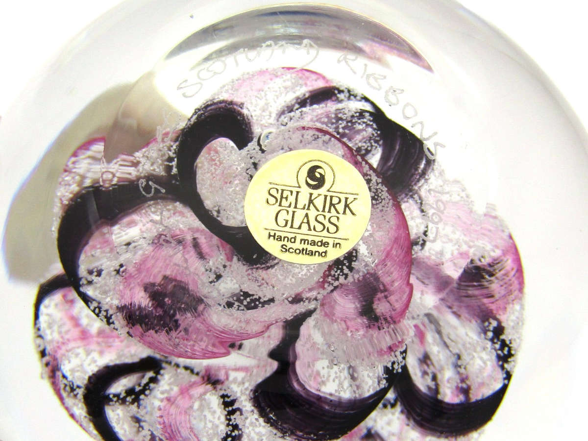 Selkirk 'Ribbons' Art Glass paperweight, 1997.