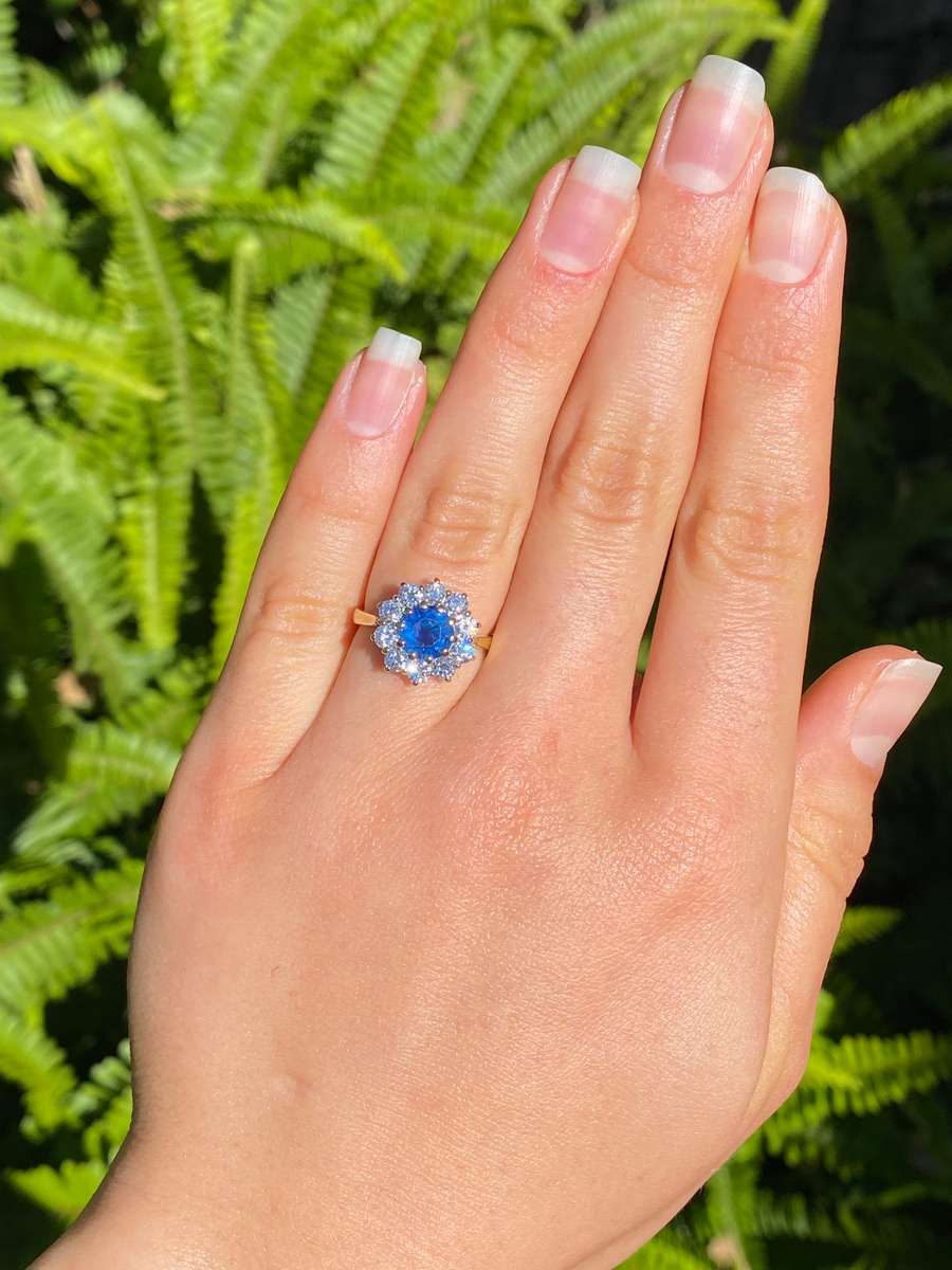 18K gold sapphire and diamond ring, London, 1995.