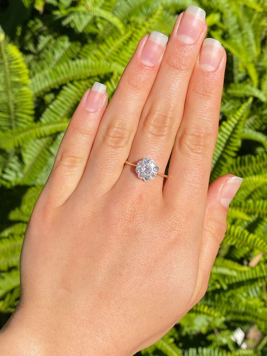 18K gold Victorian diamond ring, Circa 1890's.