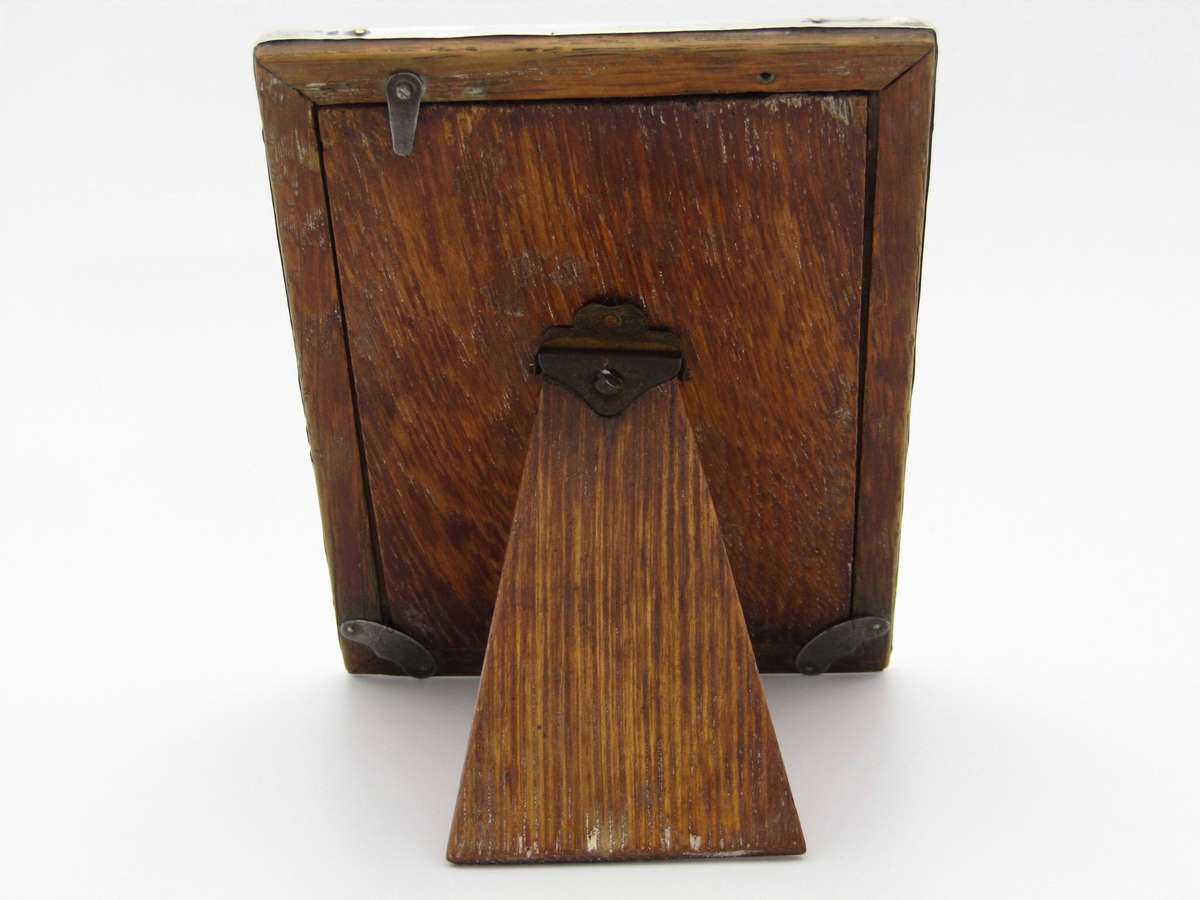A sterling silver picture frame. Made in Birmingham, 1918.