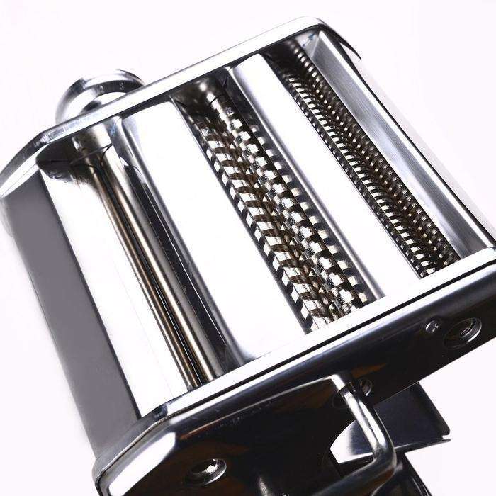 Manual Pasta Maker