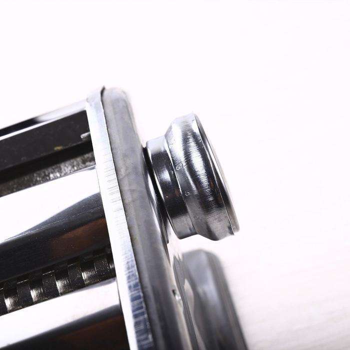 MANUAL PASTA MAKER