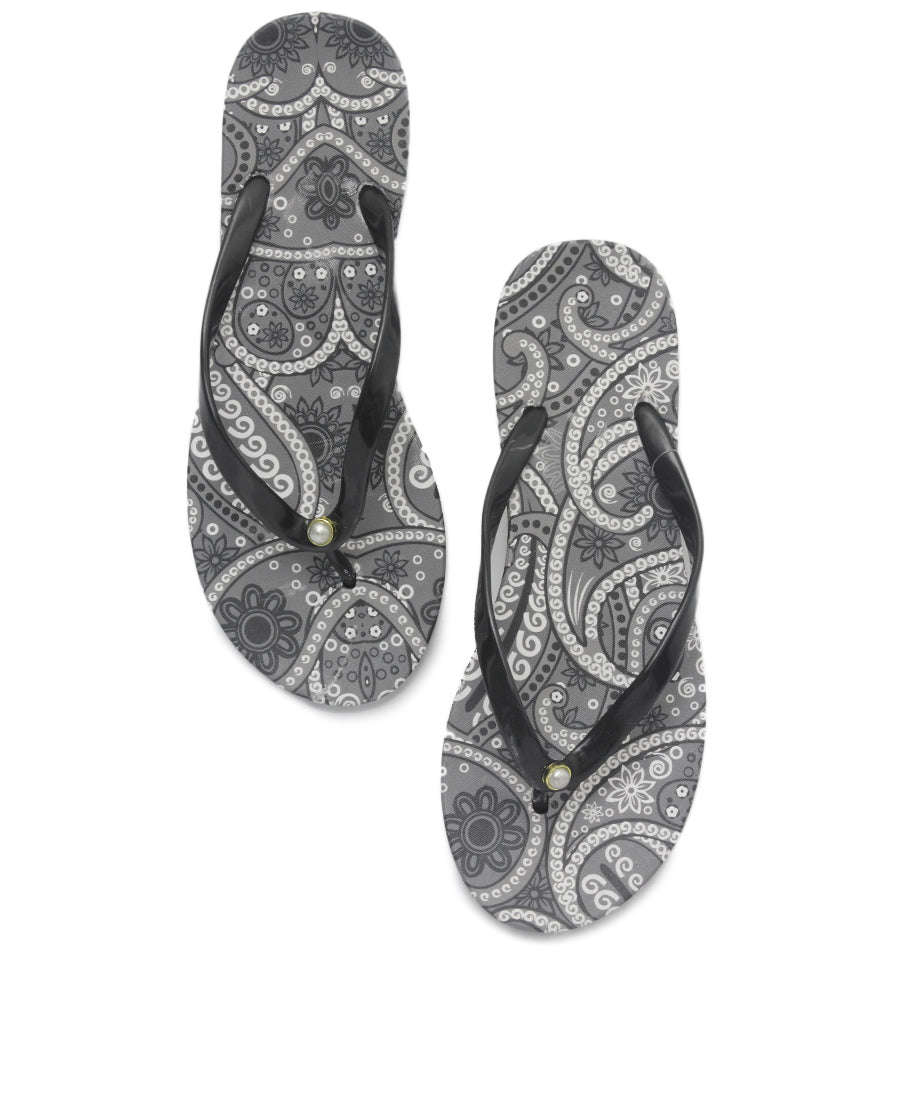 Ladies' Flip Flops - Black - Black / UK 7