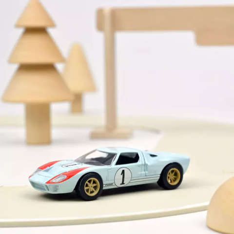Ford GT40 1966 n°1 1:43 Norev