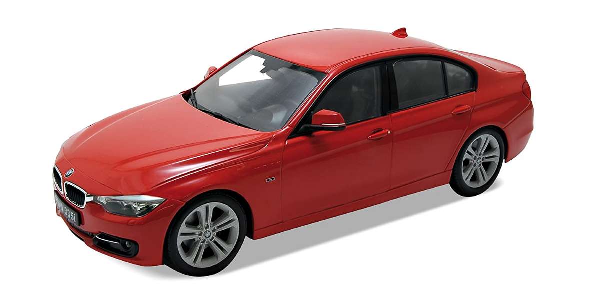 BMW 335I PREMIUM COLL. RED 2010 DIECAST 1/18, DIECAST CAR, COLLECTABLE CAR.