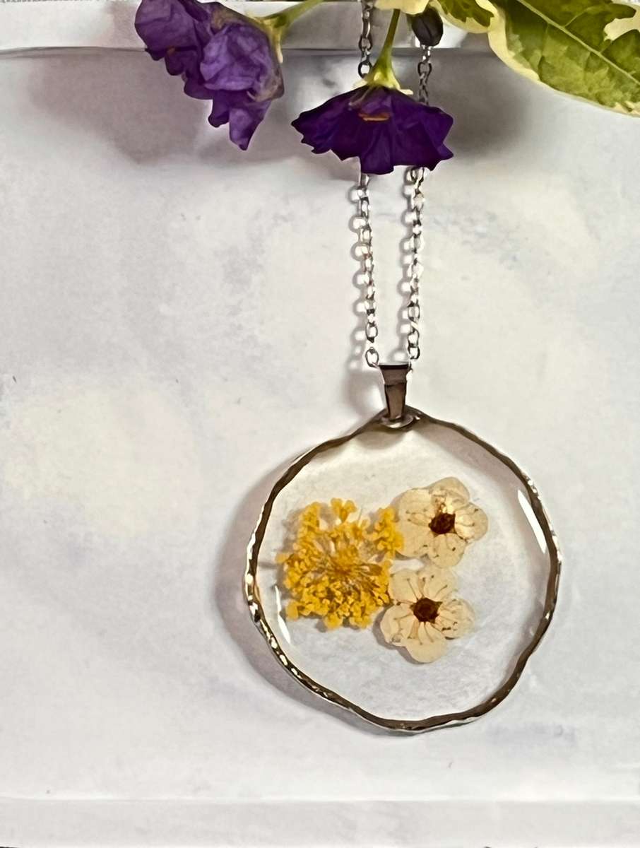 Yellow Lace Fynbos Silver Round Frame Resin Jewellery