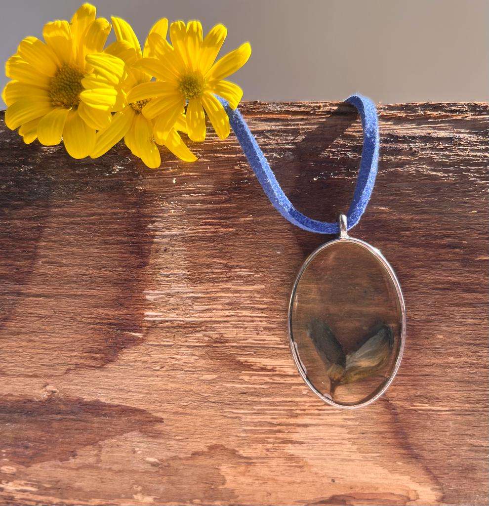 Blue Wild Flower Round Resin Jewellery