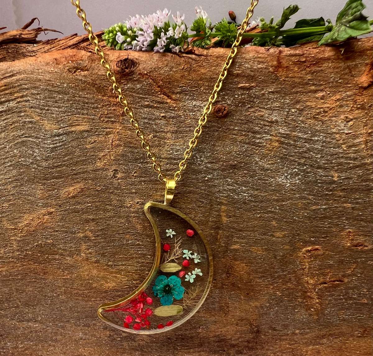 Fynbos Blast Moon Shape Resin Jewellery