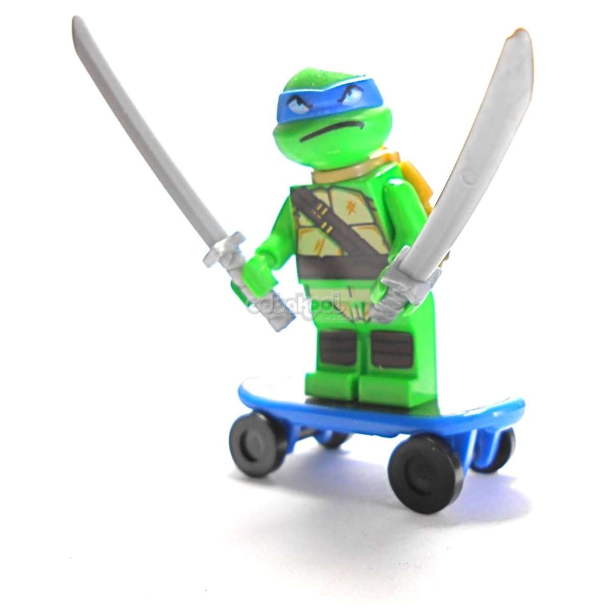 Teenage Mutant Ninja Turtles / Leonardo / OobaKool Minifigure