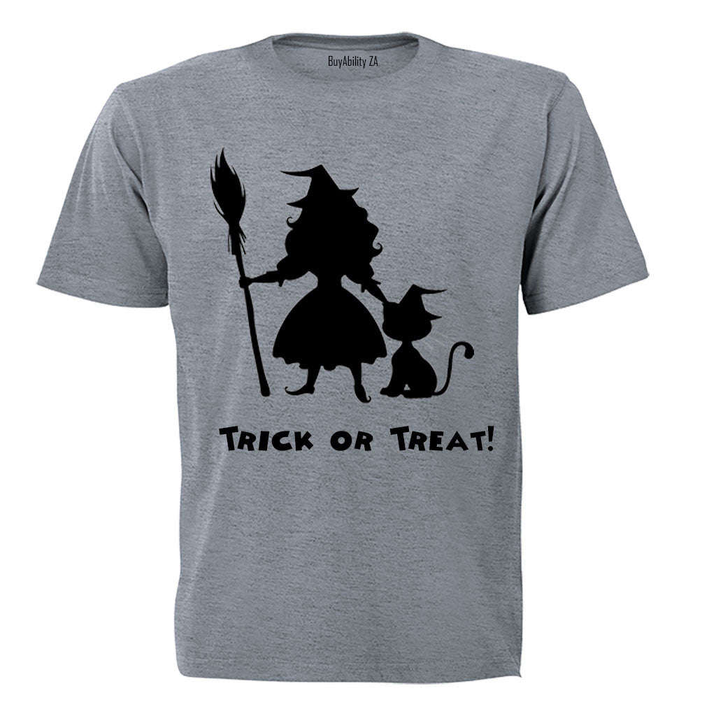 Little Witch and Cat - Halloween - Kids T-Shirt