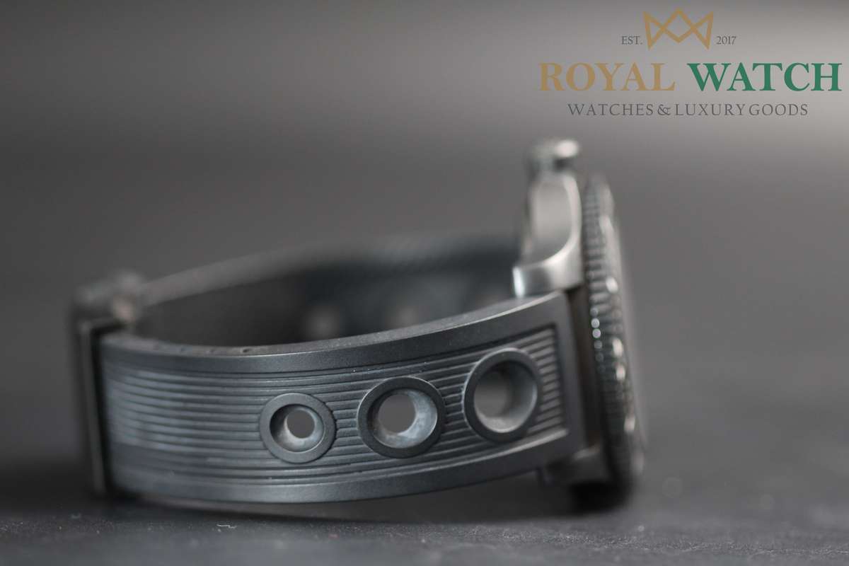 Breitling Superocean Automatic 44 - M17393 ()