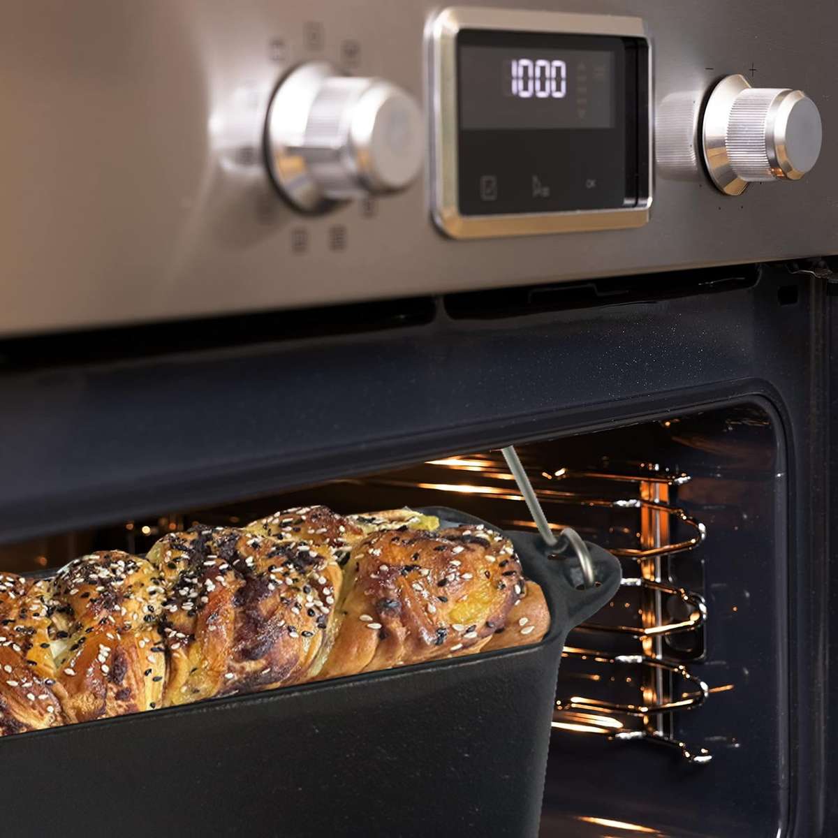 Bon Voyage Cast Iron Bread Pot