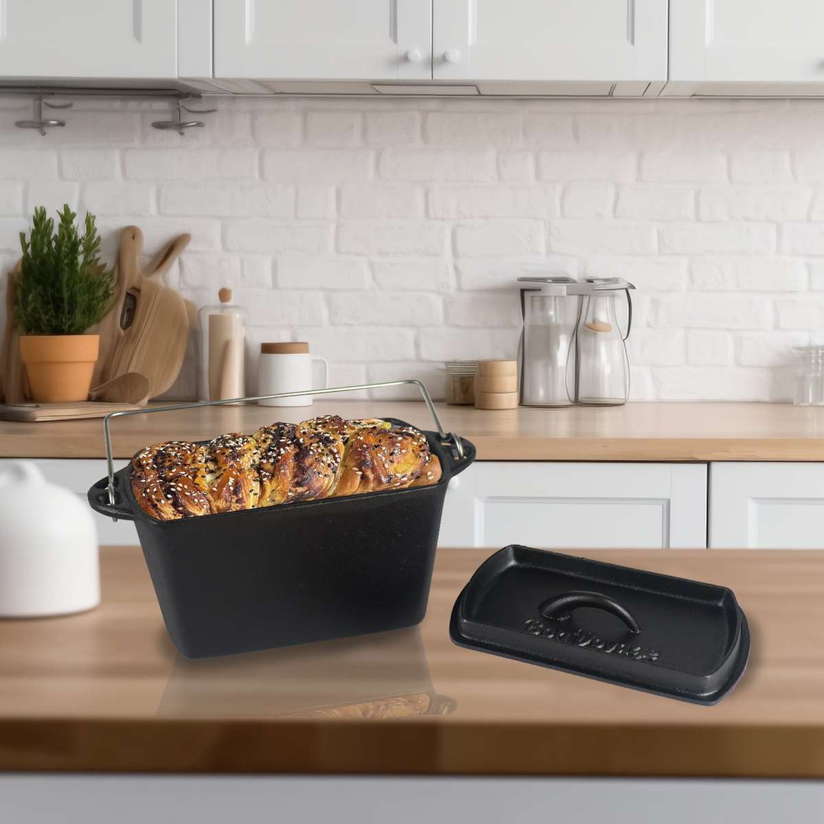 Bon Voyage Cast Iron Bread Pot