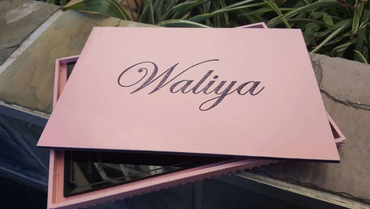 Acrylic Card With Wooden Box - Black / Rose Gold