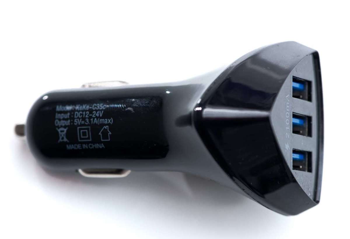 Car Charger 3U2A 4.2A Output