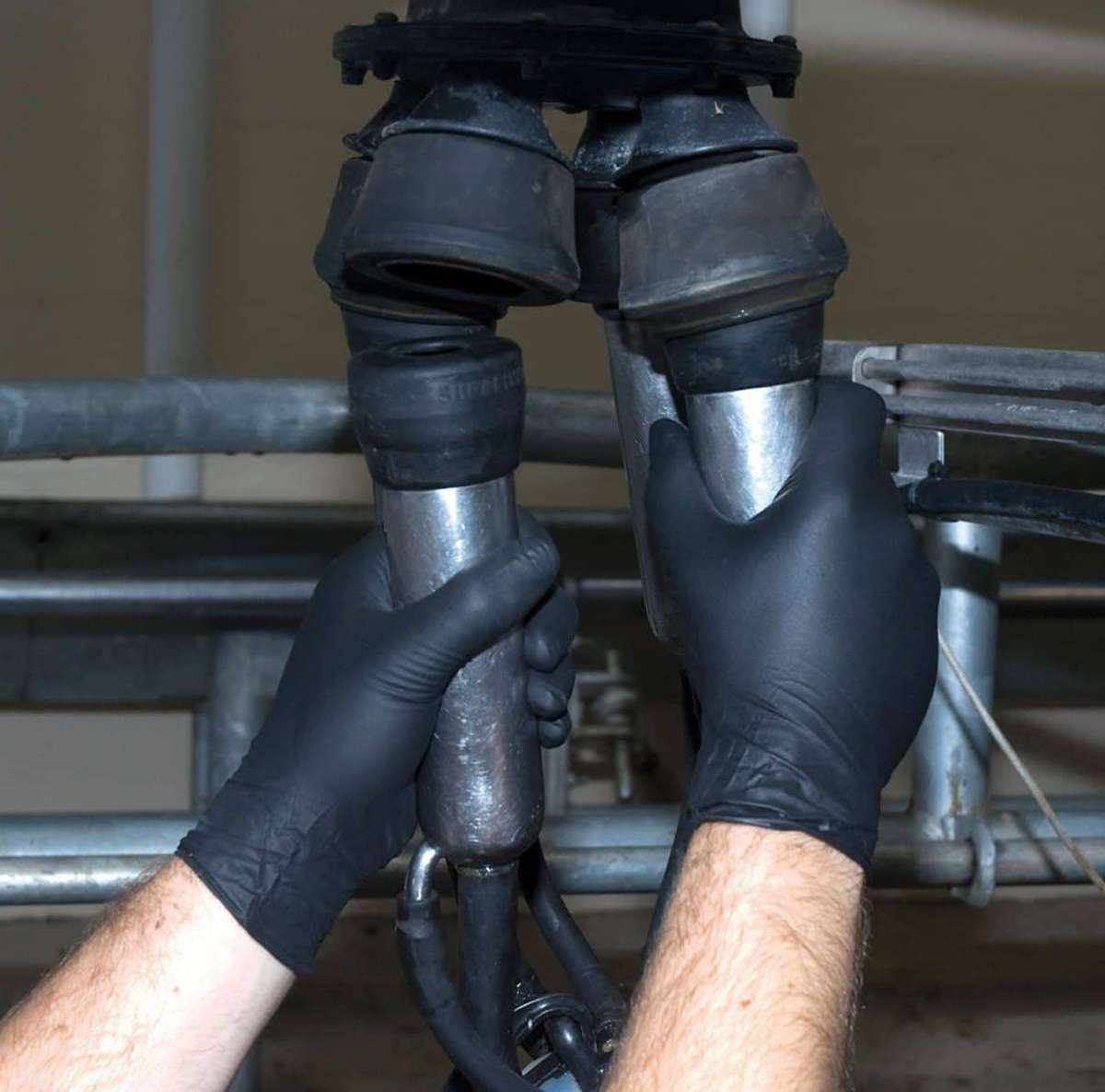 Tuff Glove - Heavy Duty Disposable Powder Free Nitrile Gloves - Pack of Fifty Gloves / 25 Pairs