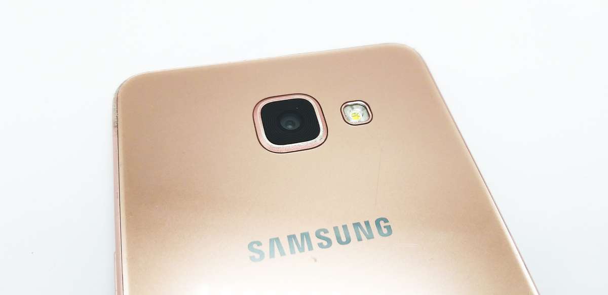 Samsung Galaxy A5 Duos (2016) 32GB Pink - Faulty LCD - Great for Spares! Sale!