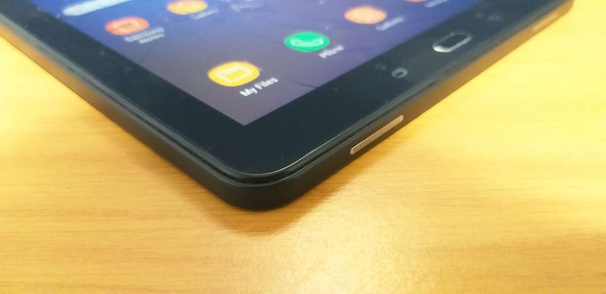 Samsung Galaxy Tab A (2016) with S-pen 16GB Black - Cracked Screen - Get this Now!