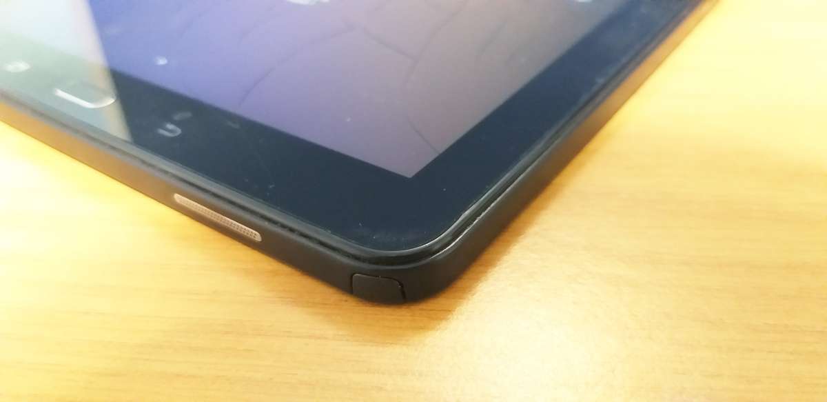 Samsung Galaxy Tab A (2016) with S-pen 16GB Black - Cracked Screen - Get this Now!