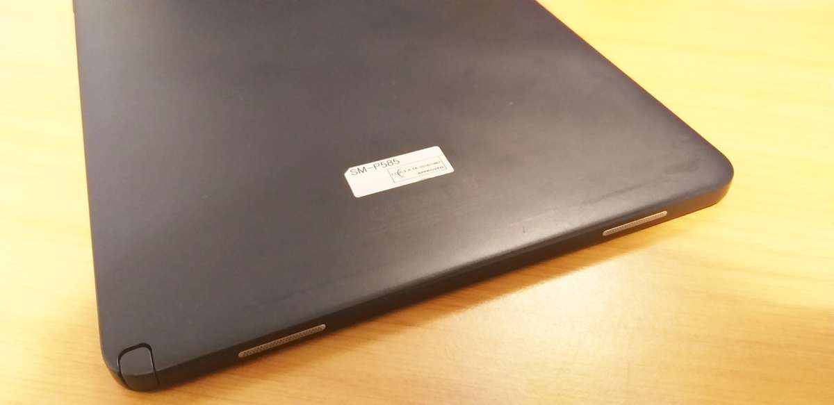 Samsung Galaxy Tab A (2016) with S-pen 16GB Black - Cracked Screen - Get this Now!