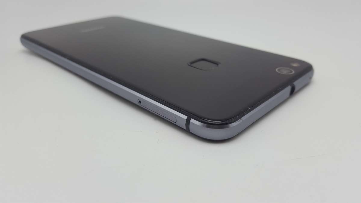 Huawei P10 Lite 32GB - Excellent Condition - Must Have!  (9.5/10) Price Lowered!