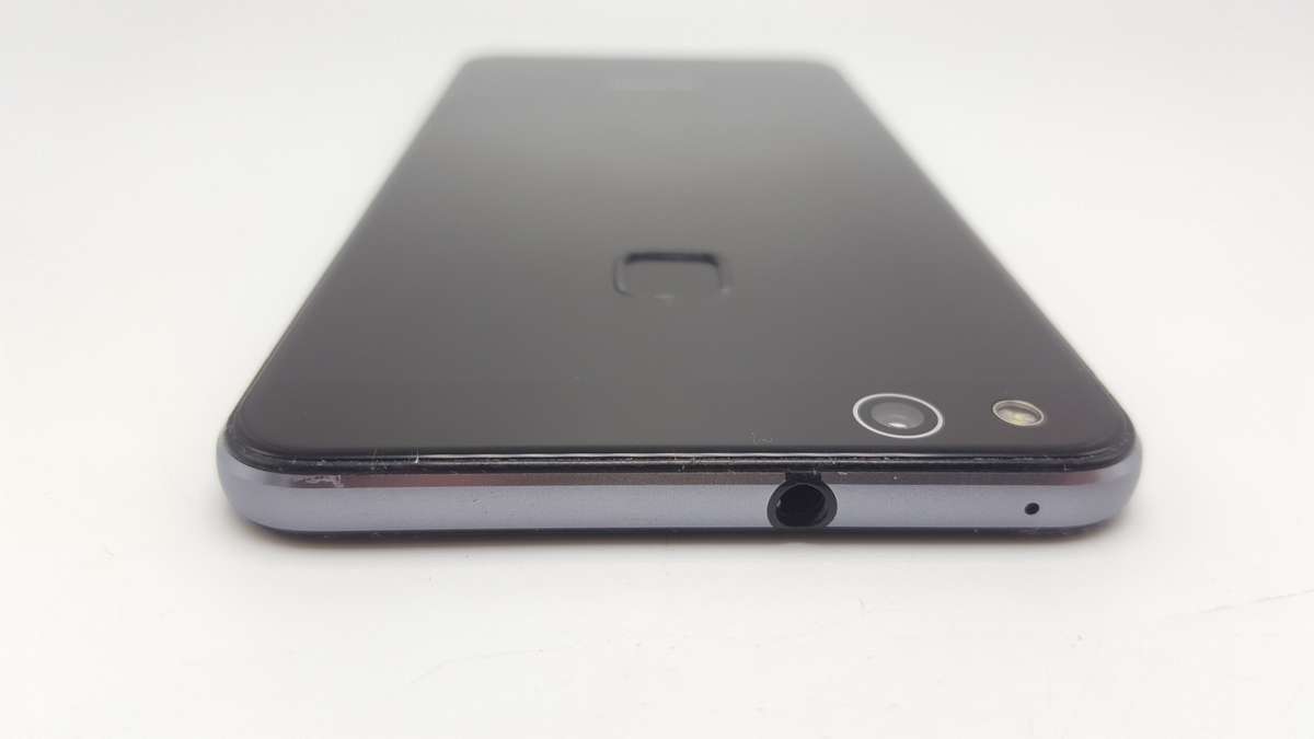 Huawei P10 Lite 32GB - Excellent Condition - Must Have!  (9.5/10) Price Lowered!