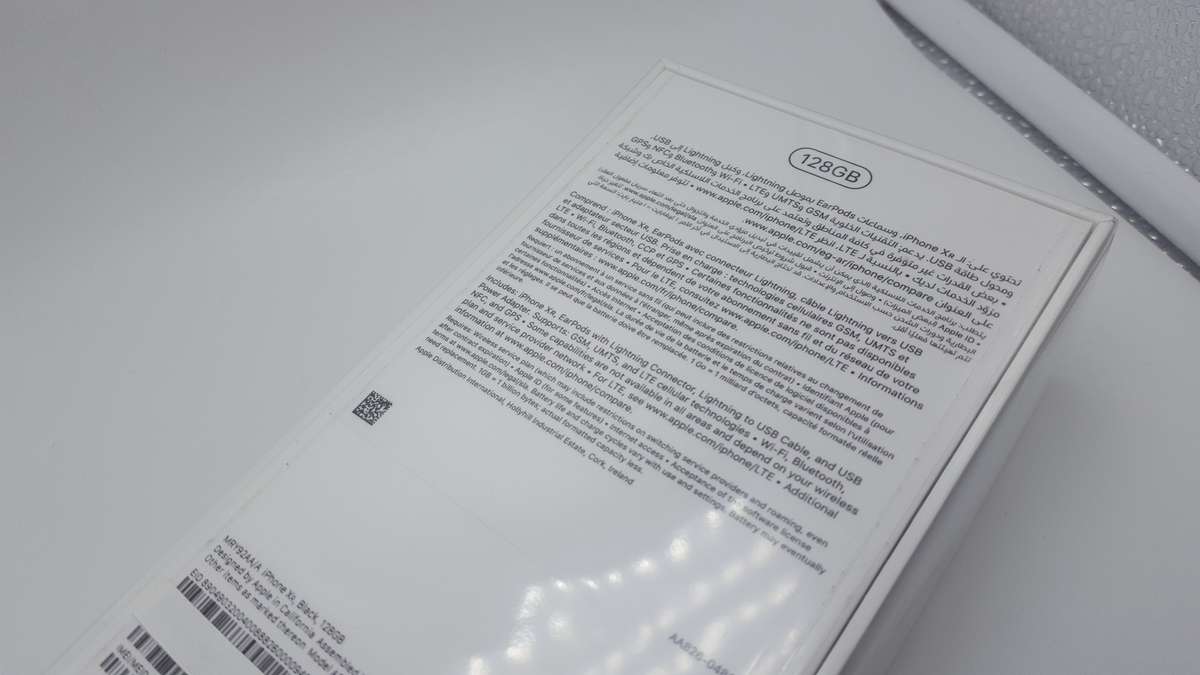 iPhone XR Black 128GB - Sealed - Brand New! (Original Apple Warranty)