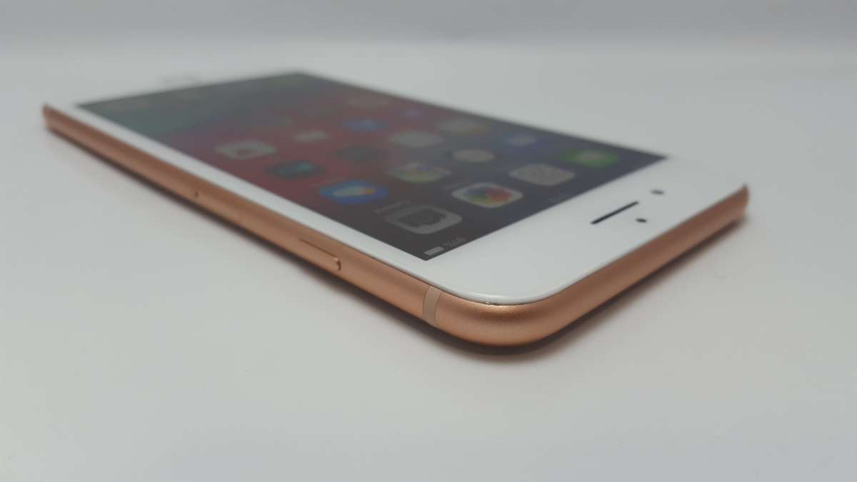 iPhone 8 Plus Gold 256GB - No Touch ID - Excellent Condition (9/10) Awesome Value!