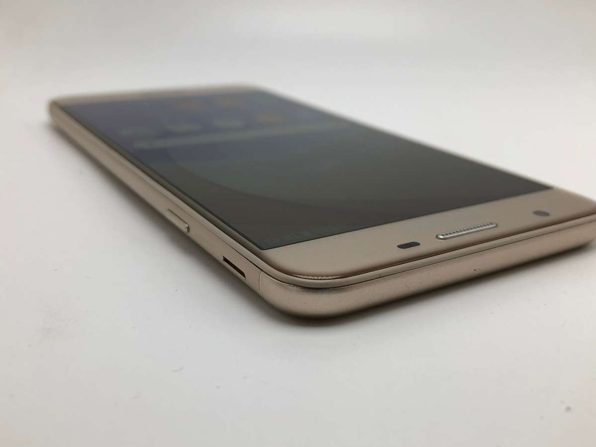 Samsung Galaxy J7 Prime 16GB Gold - Great Condition! (9/10) (6 Month Warranty)