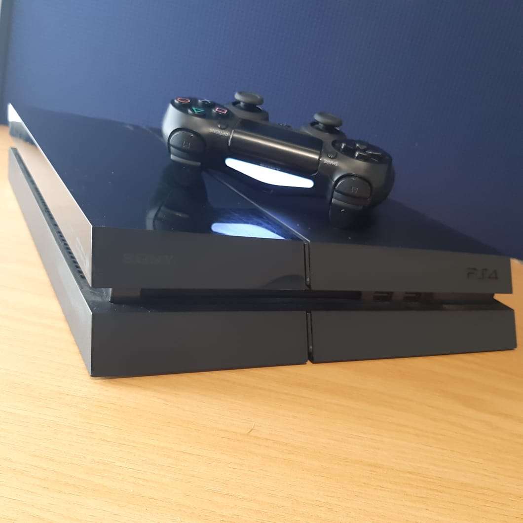 Playstation 4 Original 1TB Black - Good Condition - Deal of the Week - 6 Month Warranty