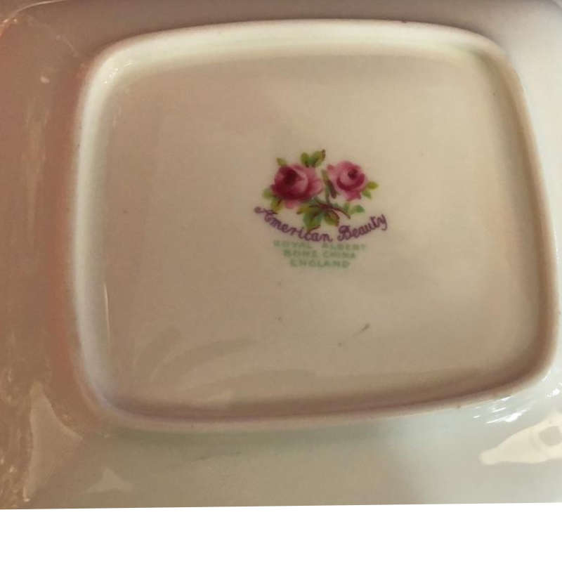 Royal Albert American Beauty Dish
