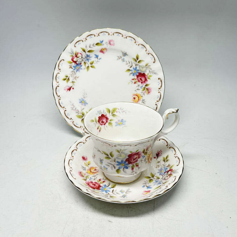 Royal Albert Jubilee Rose Trio