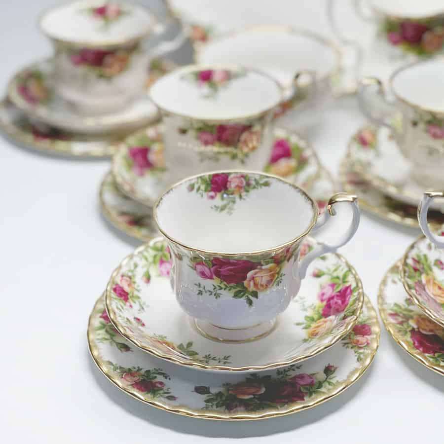 Royal Albert Old Country Roses Tea Set 21 Piece