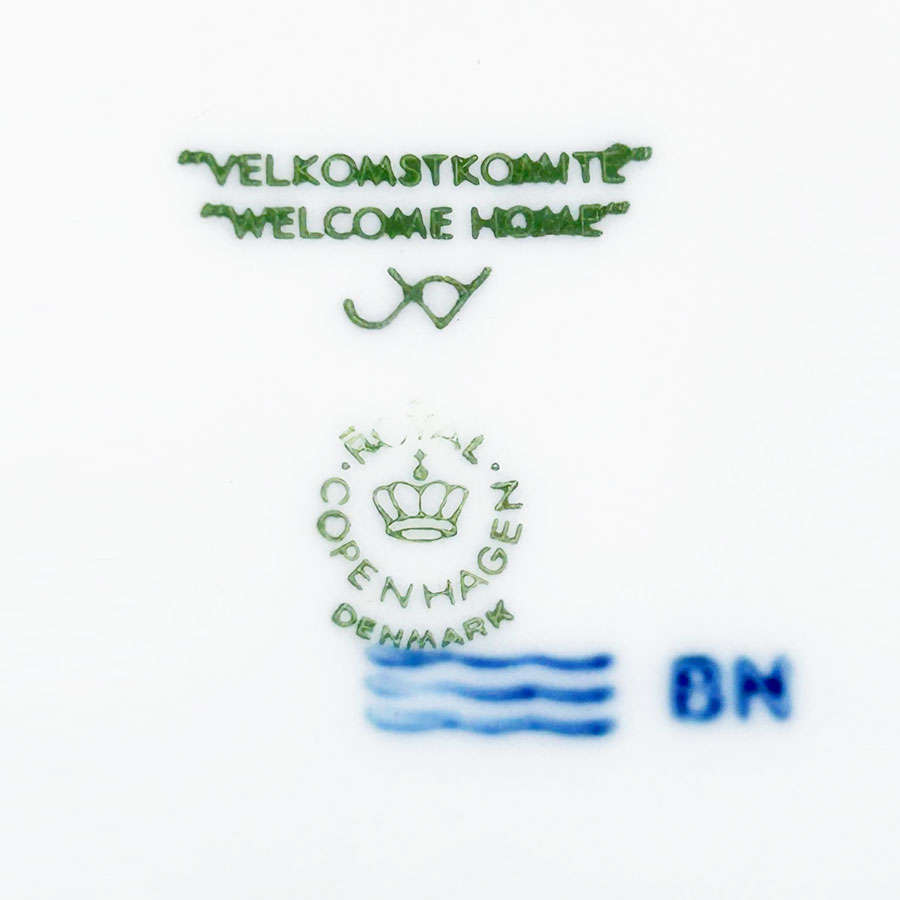 Royal Copenhagen Welcome Home Christmas Plate 1998