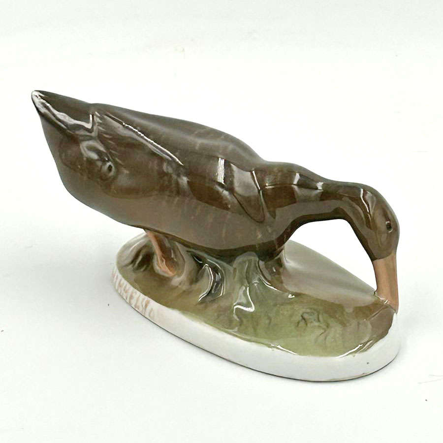 Rosenthal Duck Feeding  C1957