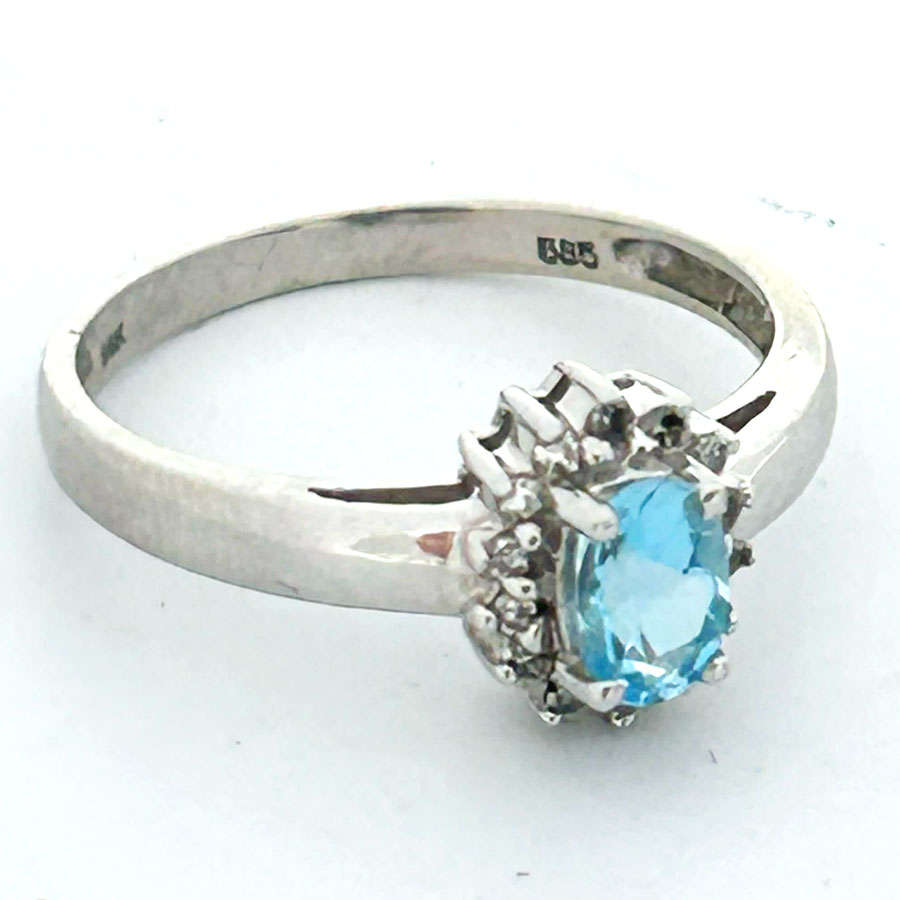 14ct White Gold Diamond and Topaz Ring