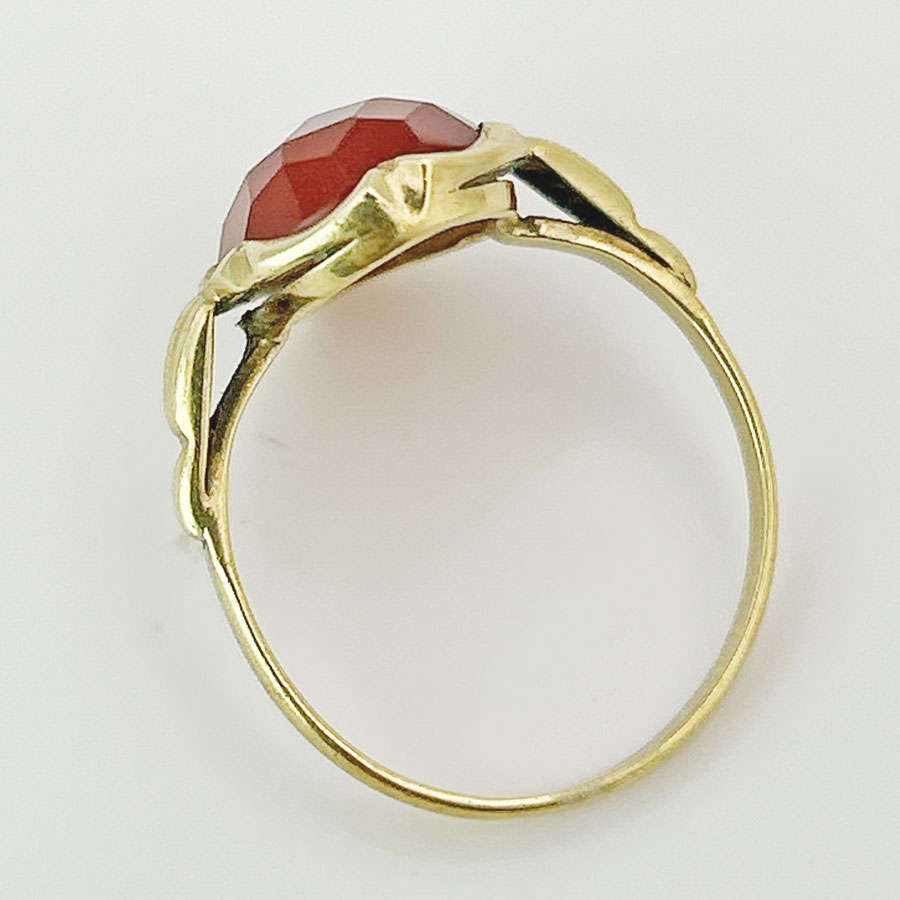 14k Yellow Gold Carnelian Ring