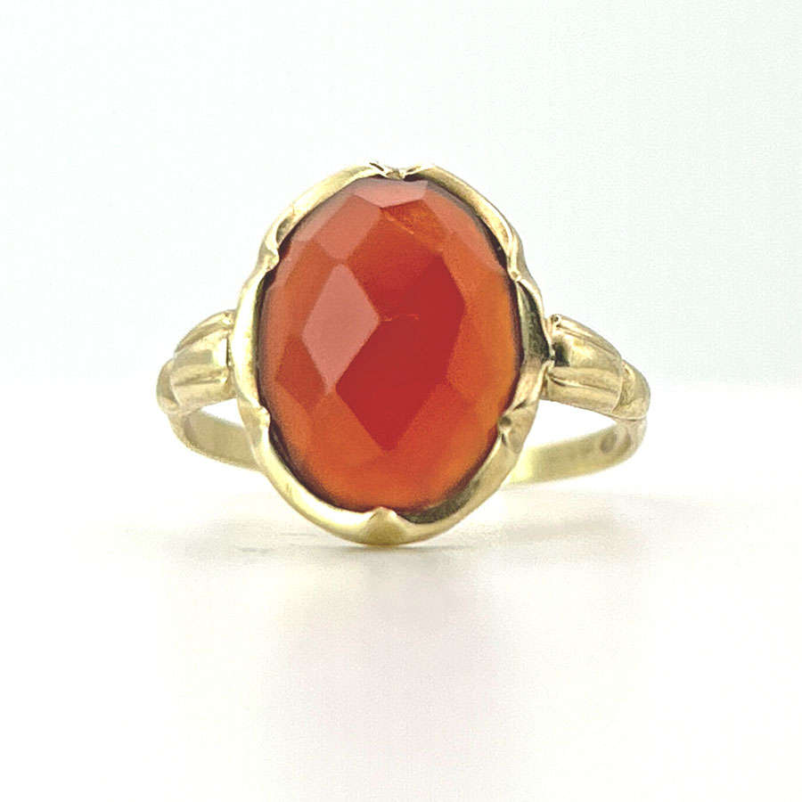 14k Yellow Gold Carnelian Ring