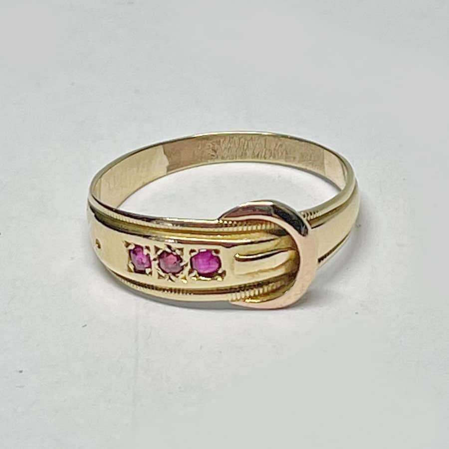 15ct Gold Ruby Buckle Ring
